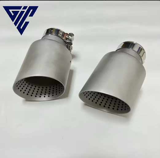 Matte Edelstahl Auspuffblende für VW Golf 6/7/8 GTI & Scirocco